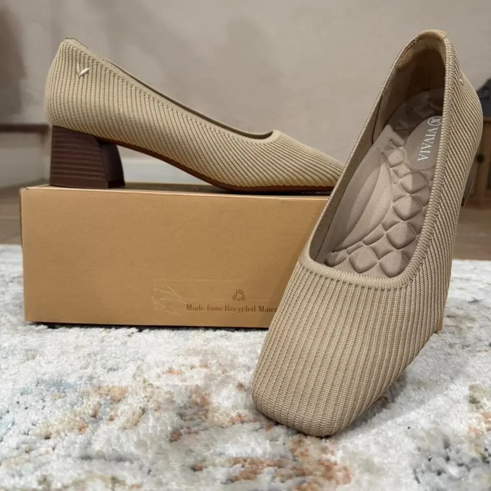 Vivaia Melody Pro Square Toe Chunky Heel in Almond